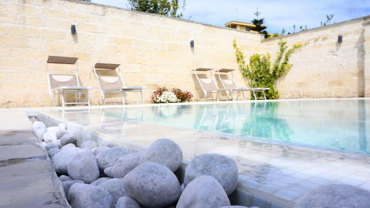 Hotel Palazzo Circolone Poggiardo Exterior foto